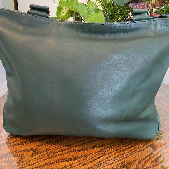 Coach Manhattan Park Tote 4129 Bottle Green Rare made USA *Flaws* READ - Picture 3 of 16